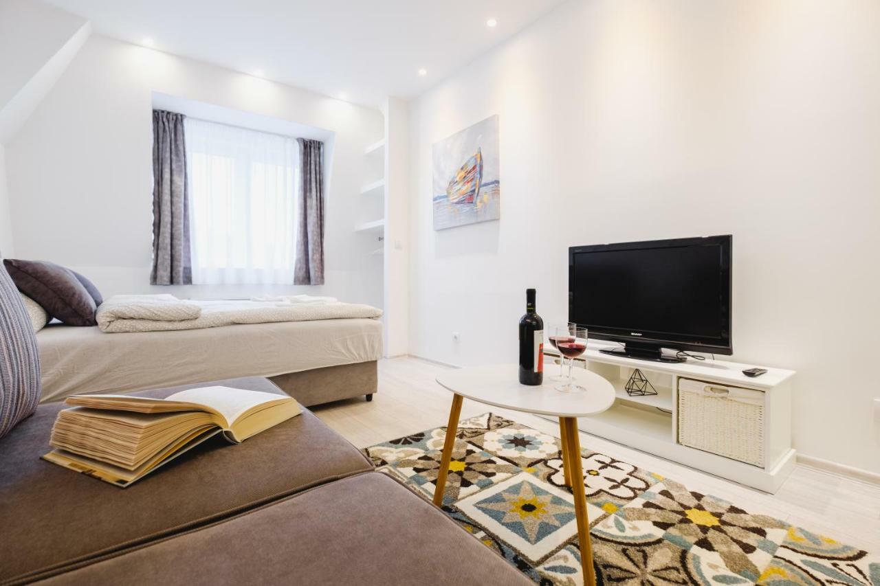 Apartment Hana Lux Belgrade Exterior photo