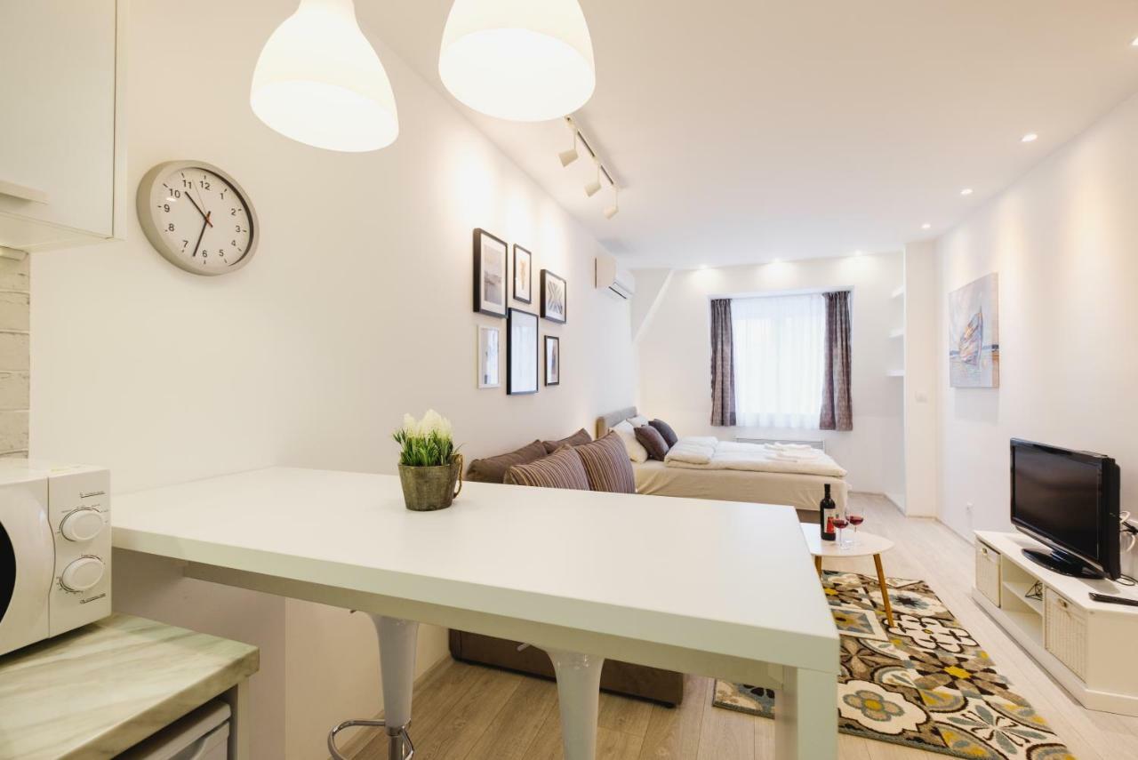 Apartment Hana Lux Belgrade Exterior photo